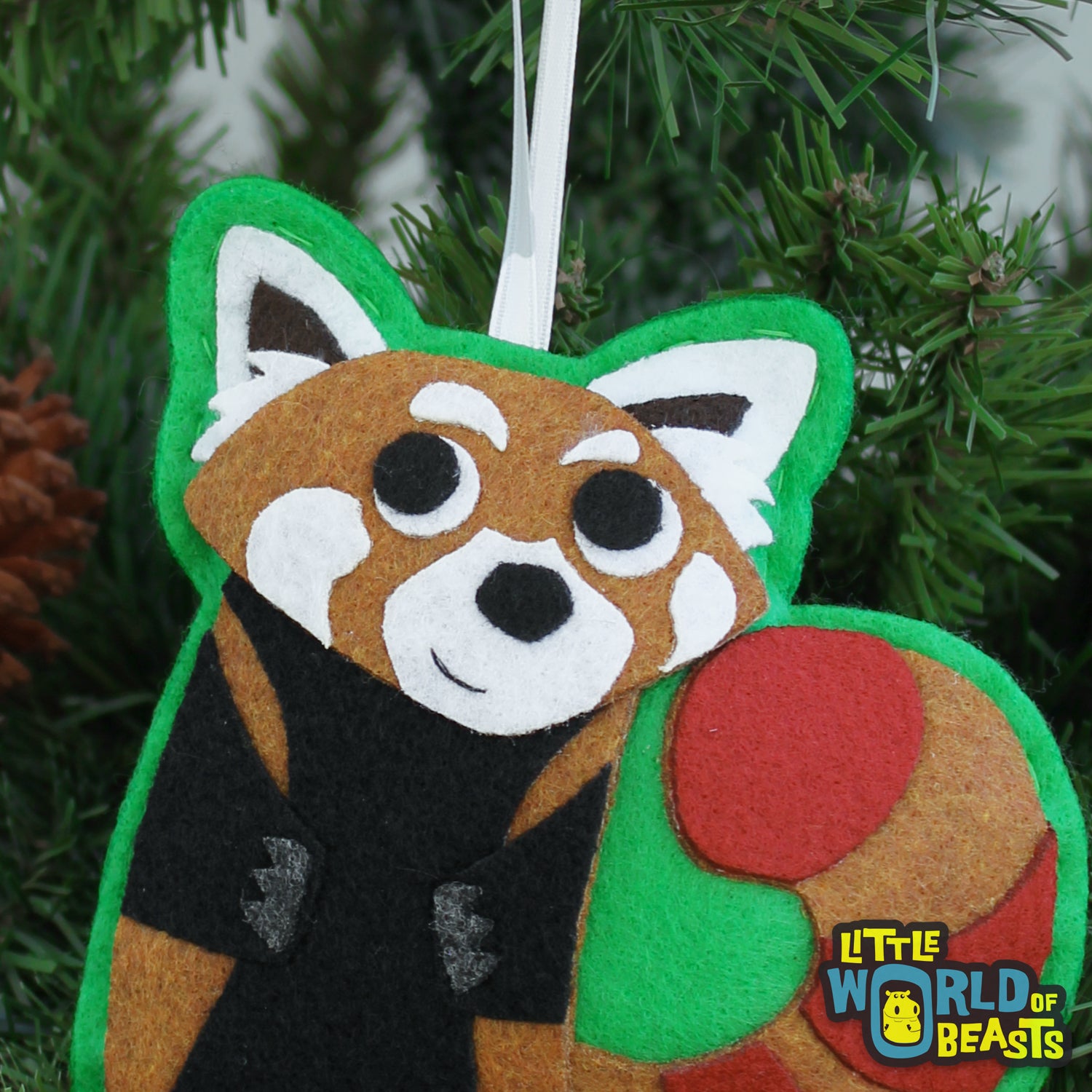 Red Panda Christmas Ornament - Little World of Beasts