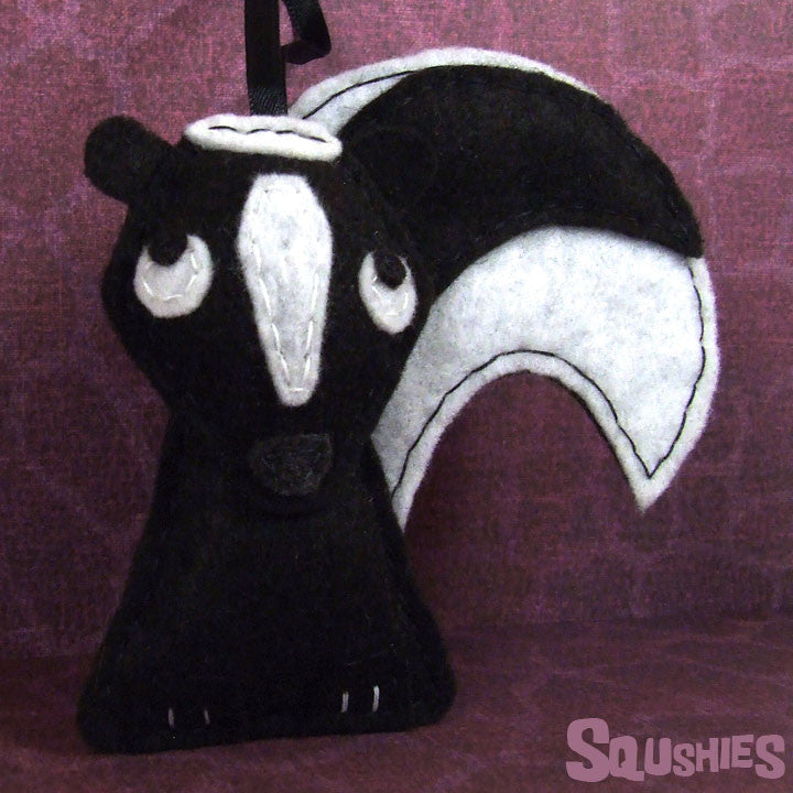 Felt Skunk - Woodland Ornament 